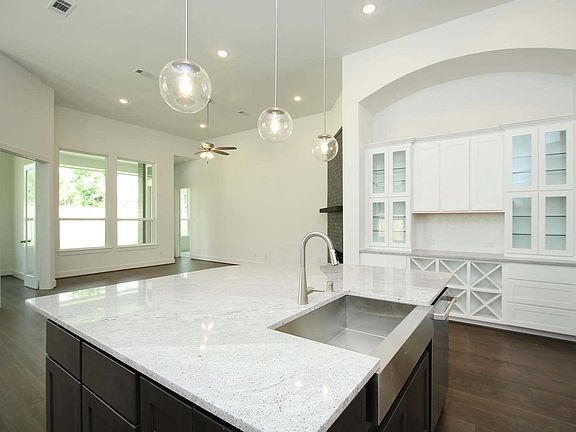 4th image of 146 Sugar Peak Ct