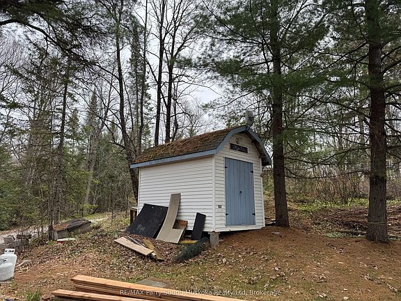 5th image of 34 Weber Rd