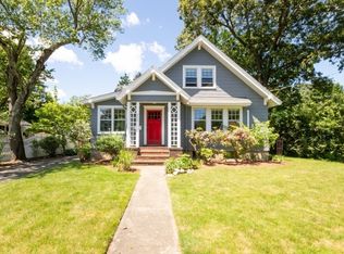 711 Webster St, Needham, MA 02492