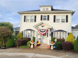 933 Atwood Ave, Johnston, RI 02919