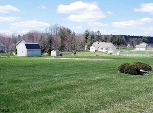 8 Gelding Ave #9, Bruceton Mills, WV 26525