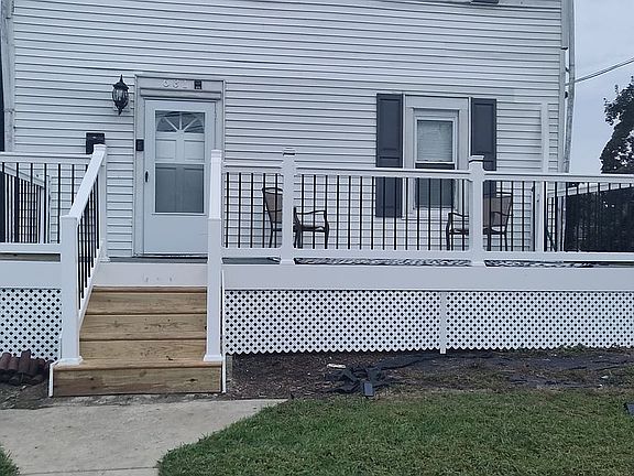2nd image of 631 E Earl Ave