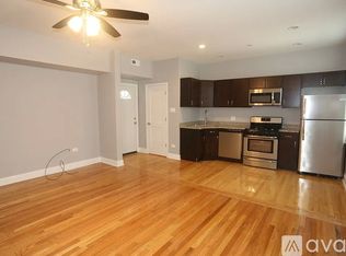 2958 N Washtenaw Ave #3W, Chicago, IL 60618