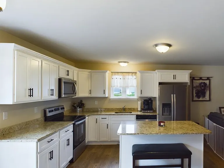 1137 Alder Ct — Photo 5
