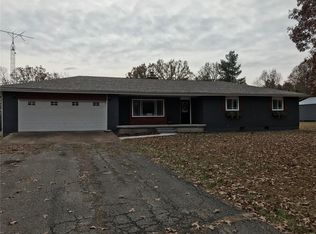 24070 Raleigh Rd, Waynesville, MO 65583