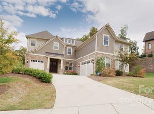 5625 Five Knolls Dr, Charlotte, NC 28226