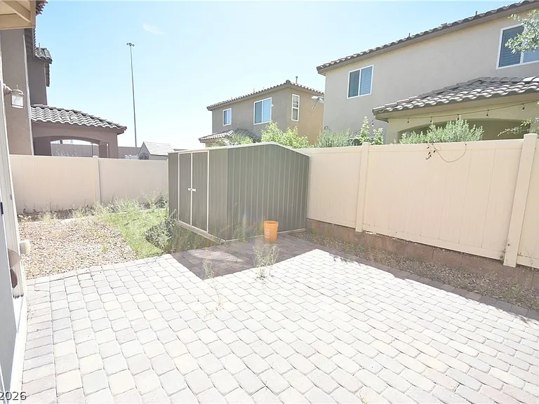 3041 Lake Como Ave — Photo 32