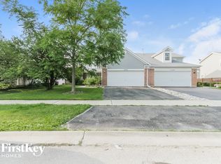 21444 Abbey Ln, Crest Hill, IL 60403