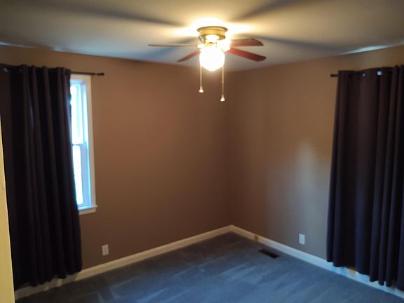 5th image of 2308 Dogwood Ln