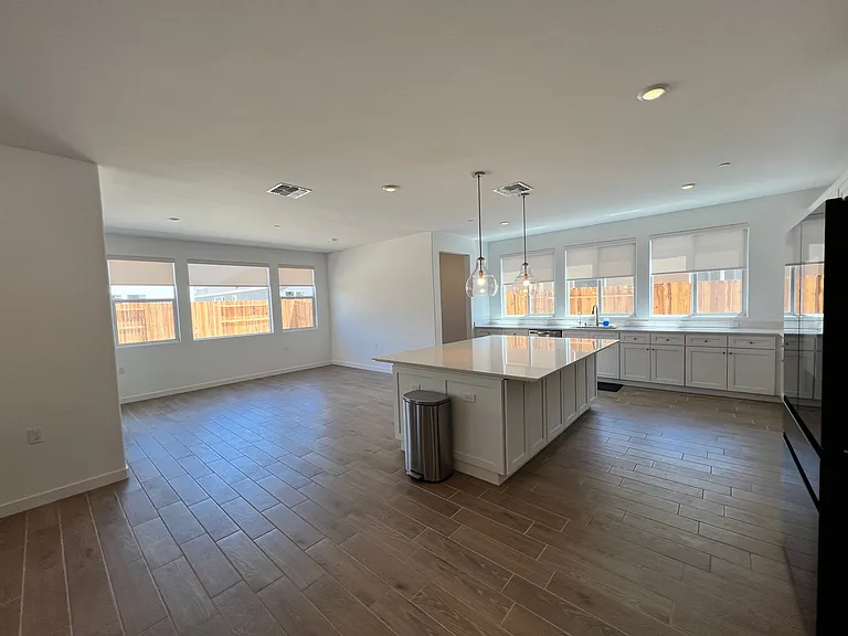 7502 Kiwi Meadow Ct #1 — Photo 3