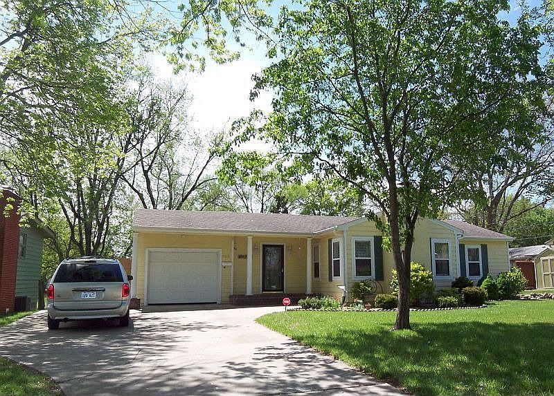 2nd image of 4523 SW Drury Ln