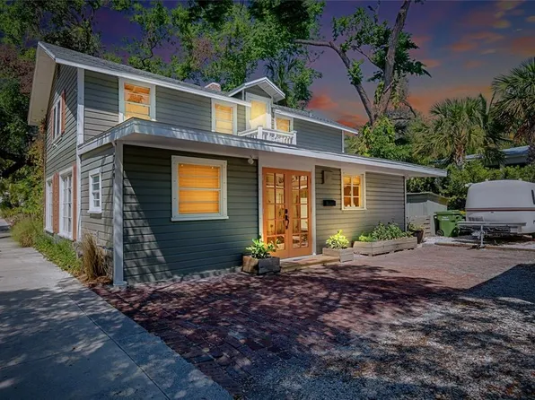 1739 Oak St, Sarasota, FL 34236