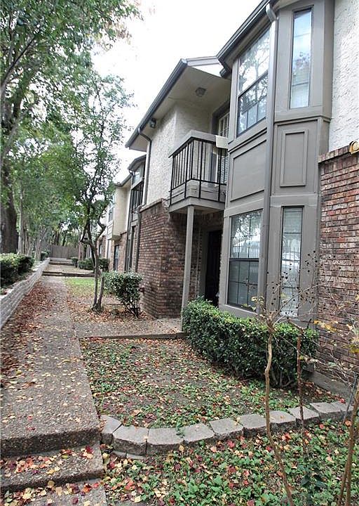 1st image of 8750 Park Ln #60