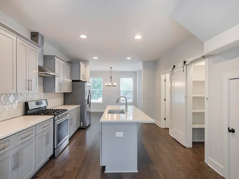 708 Tral St — Photo 14