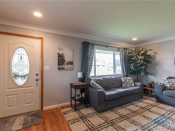 4th image of 4409 286th St