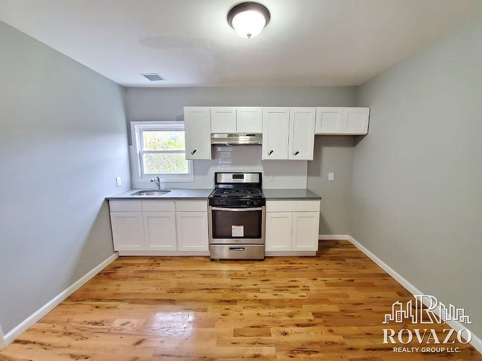 1st image of 113 Seymour Ave #2