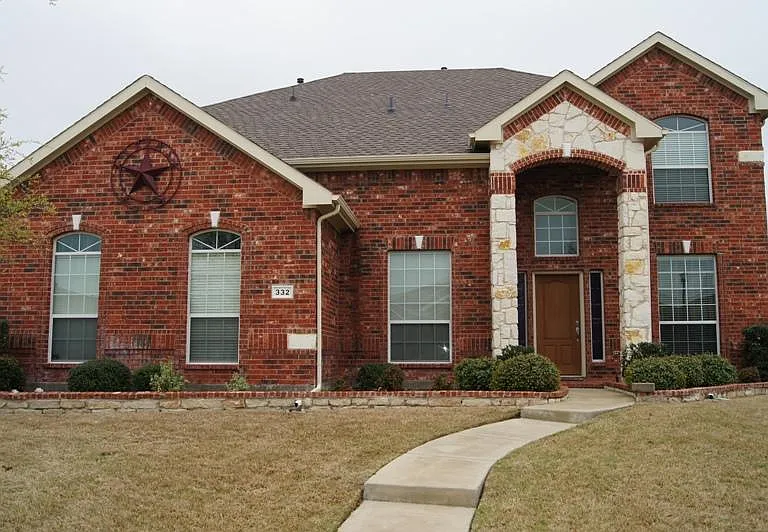 332 Kansas Trl — Photo 10