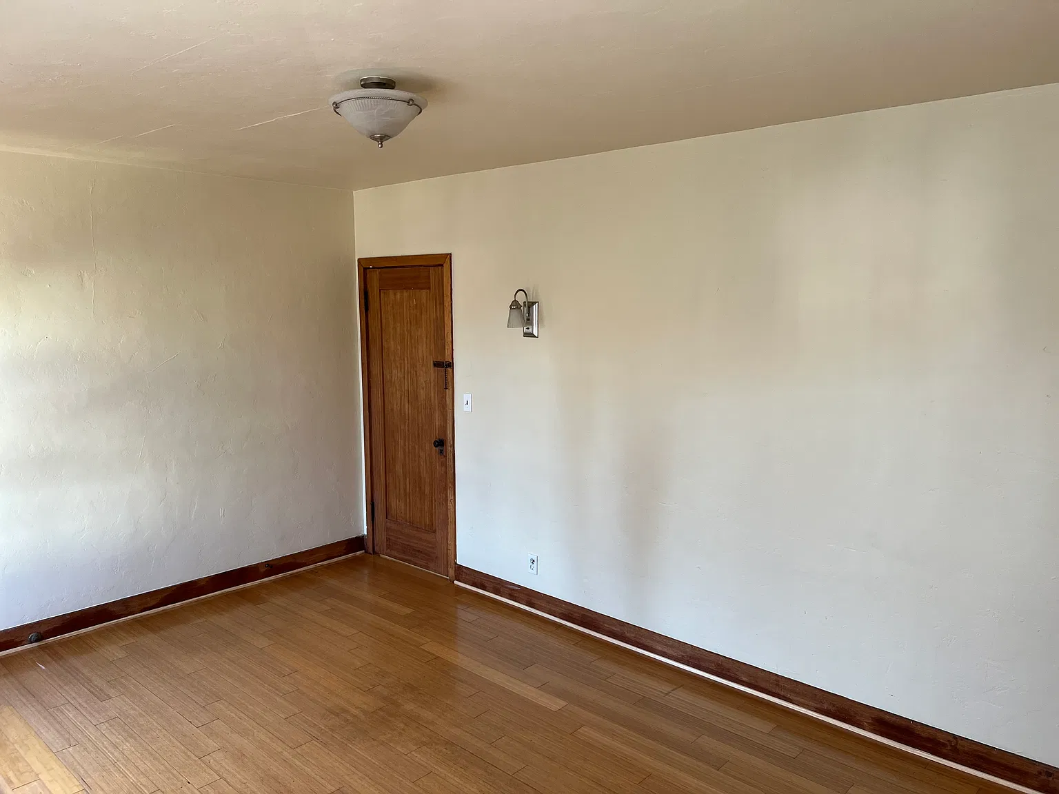 1 bed, 900 sqft, $2,500 — Photo 4