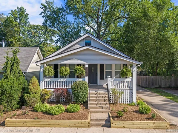 401 E Cambourne St, Ferndale, MI 48220