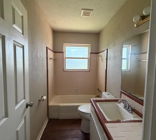 3321 Cherry St — Photo 13