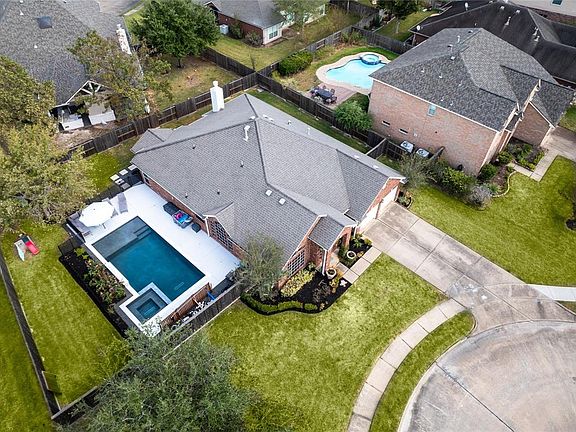 2nd image of 8003 Hidden Terrace Drive