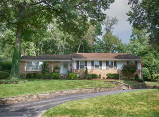 821 White Oak Cir, Mt Lebanon, PA