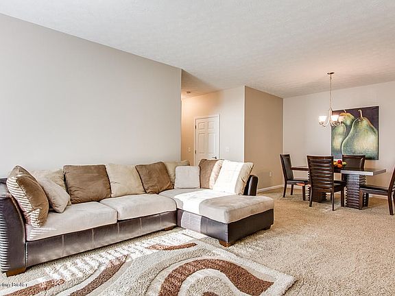 2603 Bradford Commons Dr-4