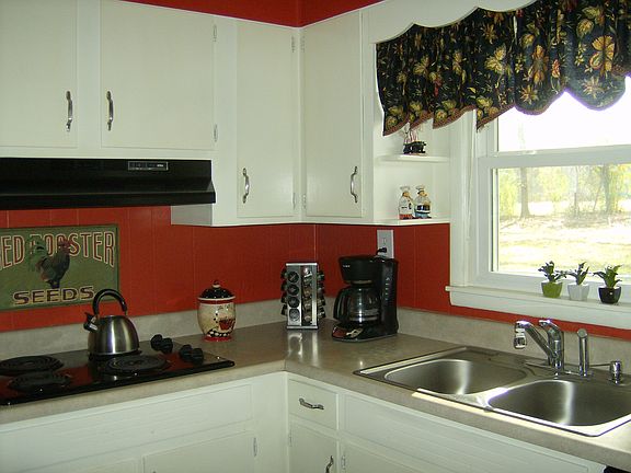 3rd image of 815 Steenson Private Drive