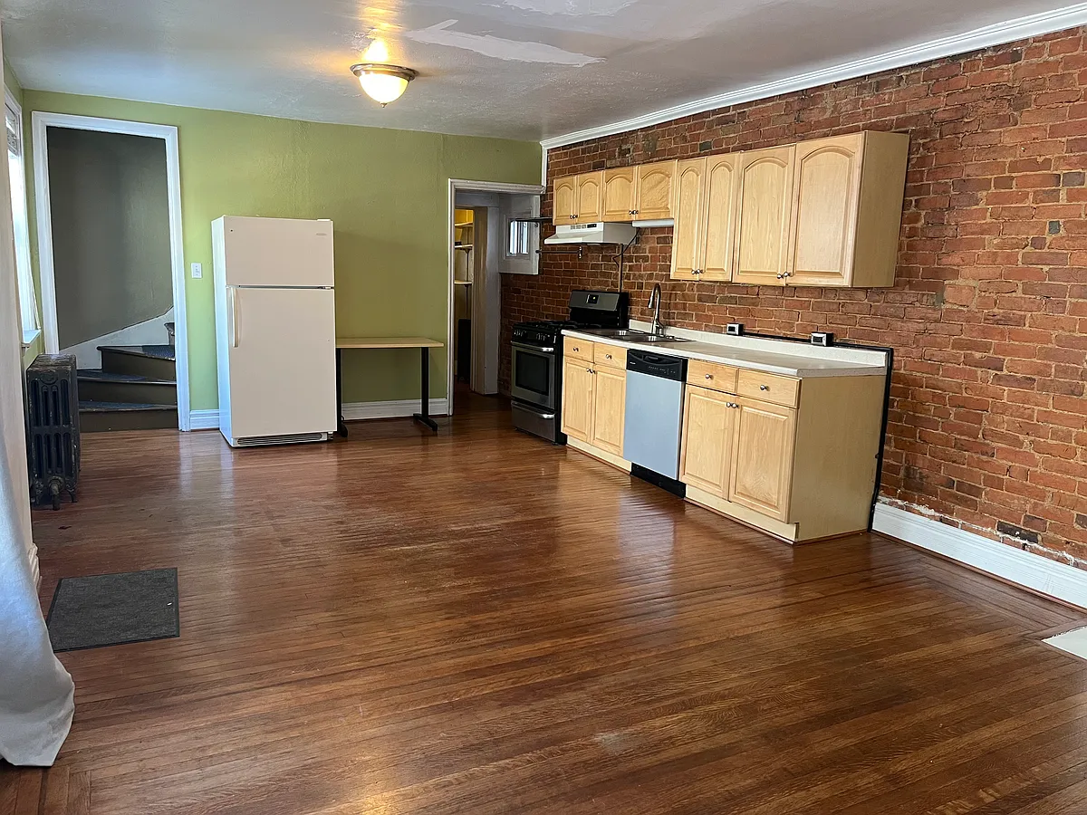 Building Photo - 41 Whitney Pl #2
