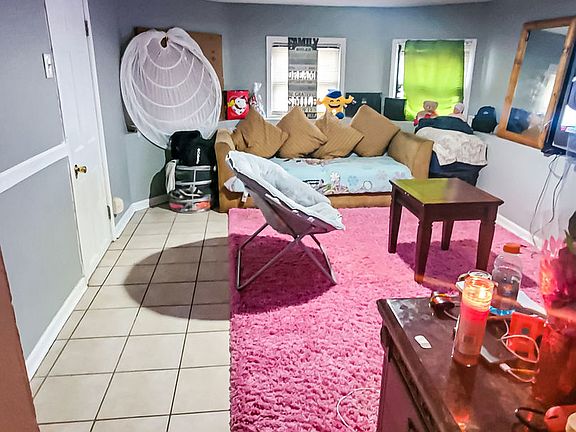 5th image of 4517 N Drake Ave
