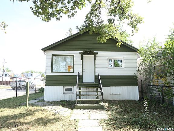 2nd image of 903 Robinson Street