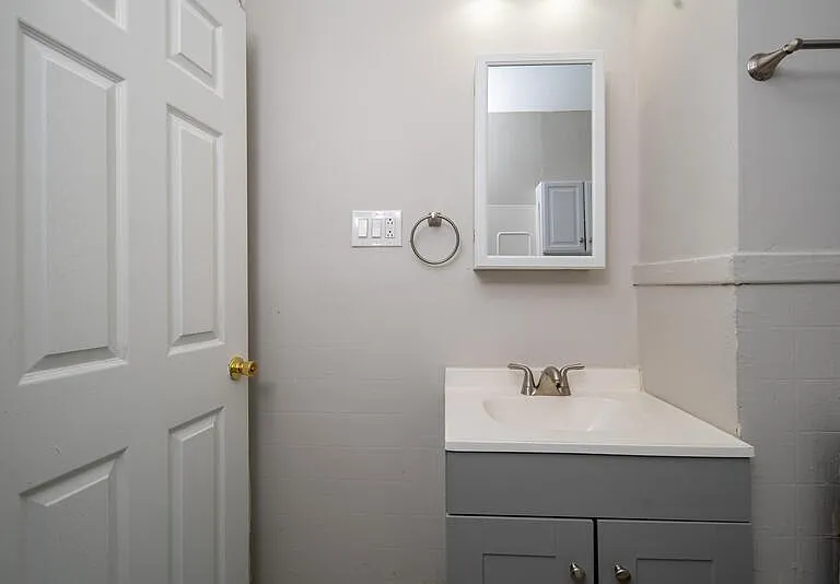 166 6th Ave #1 — Photo 5