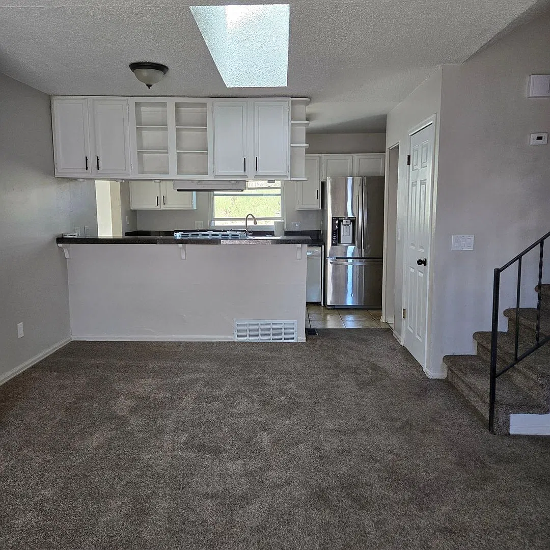 Spacious 4BR House in Parker, no HOA! — Photo 2