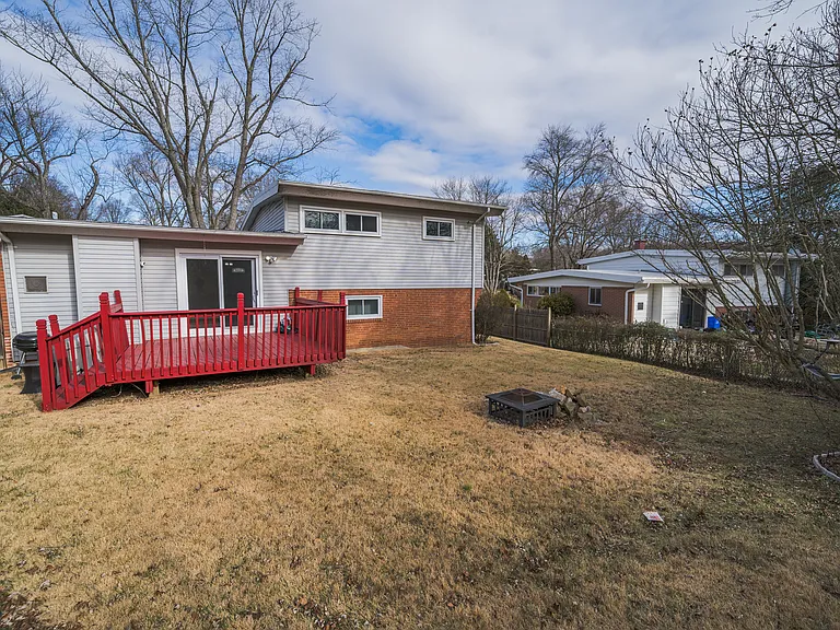 2303 Pinneberg Ave — Photo 57