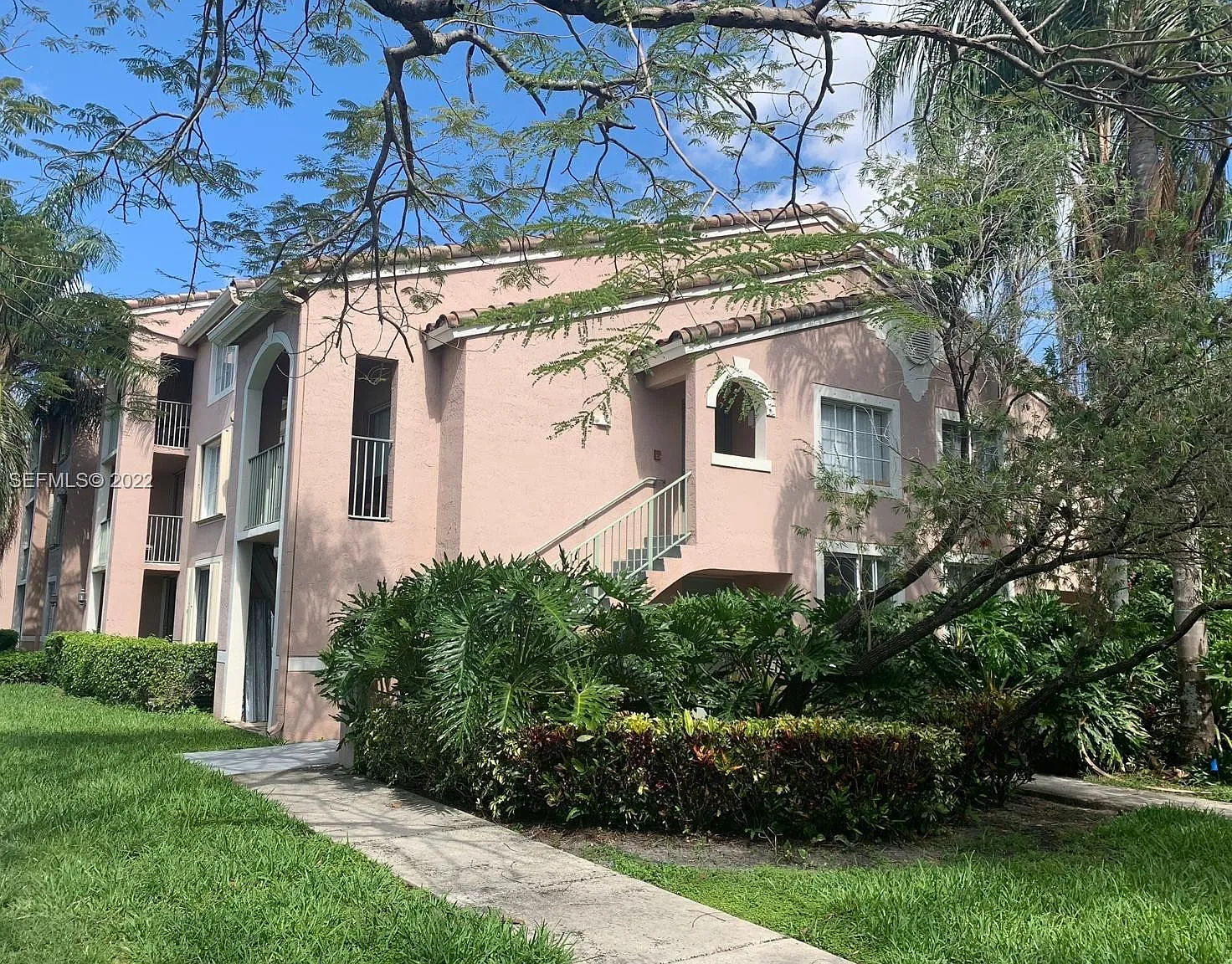1 bed, 618 sqft, $1,950 — Photo 1