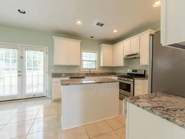 3985 Shallowford Green Ct — Photo 5