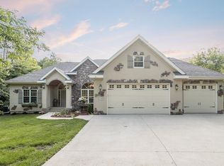 47160 Sunset Ridge Dr, Kasota, MN 56050