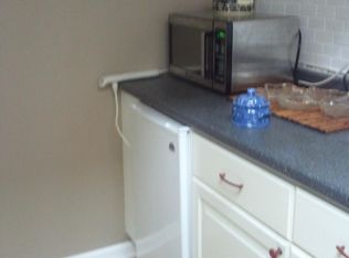 206 Woodford Rd, Vienna, VA 22182