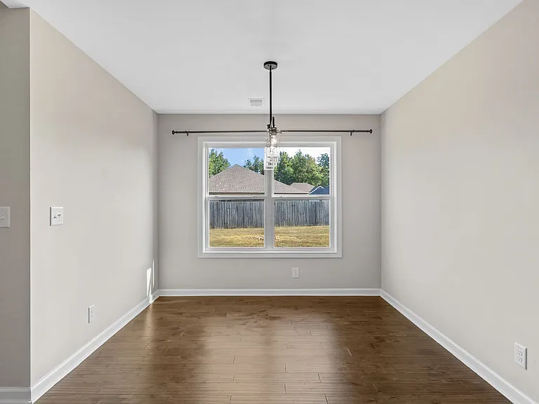 805 Waldon Ct — Photo 13