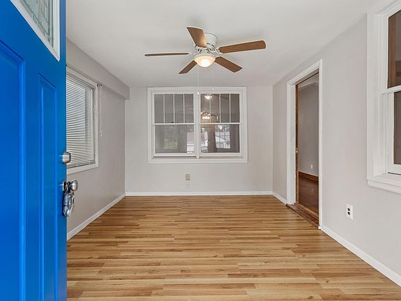 5th image of 303 S Shirley St