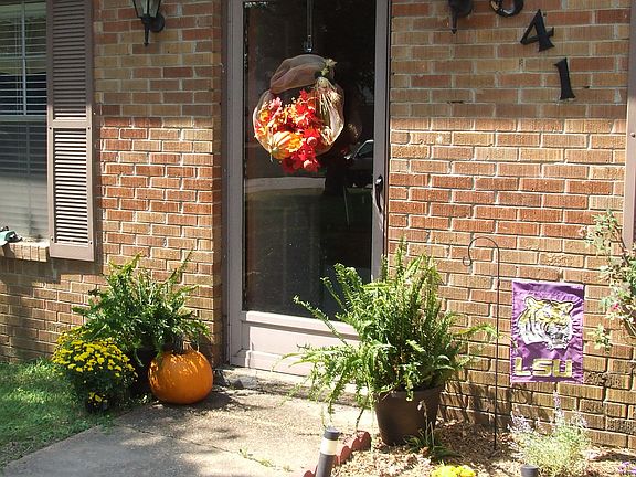 2nd image of 7641 Amhurst Dr