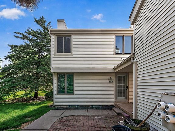 2nd image of 313 Elan Ct