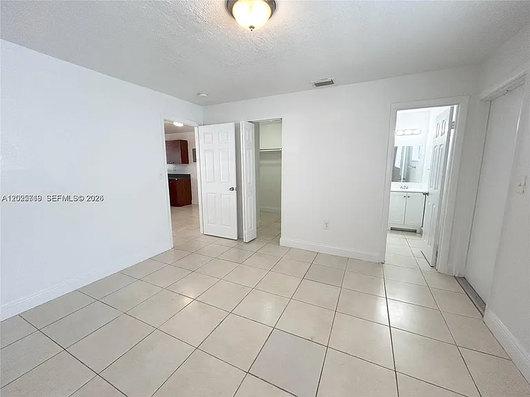 2070 NE 162nd St #4 — Photo 15