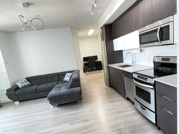 56 Annie Craig Dr #309, Toronto, ON M8V 0C8