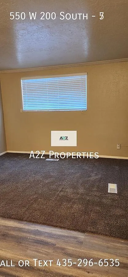 Building Photo - 550 W 200 S #5