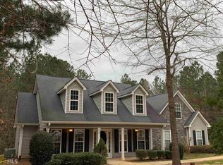 323 Meadows Dr, Senoia, GA 30276