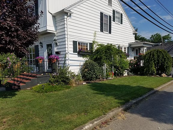 3rd image of 527 E Livingston St
