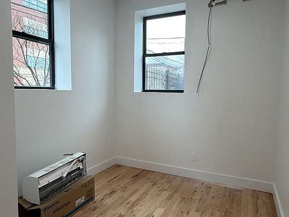 3rd image of 725 Dumont Ave Unit 3B