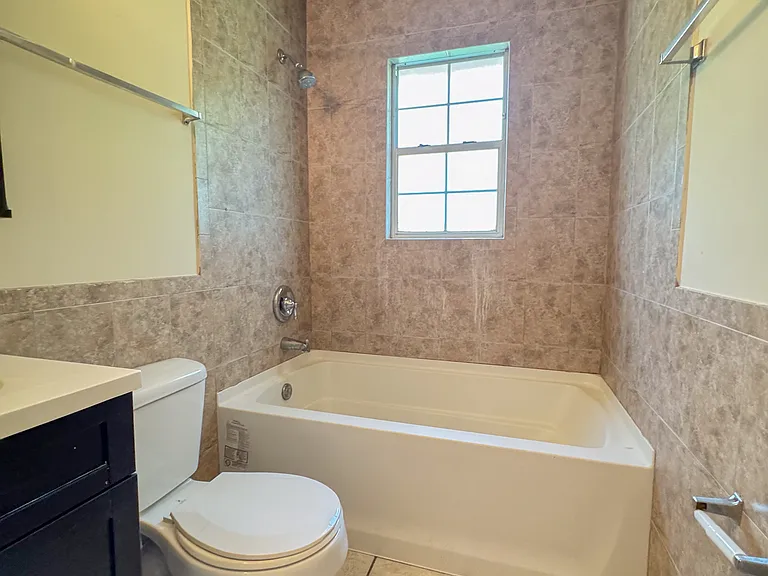 2203 Melanie Dr — Photo 17