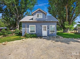 330 15th St, Heyburn, ID 83336